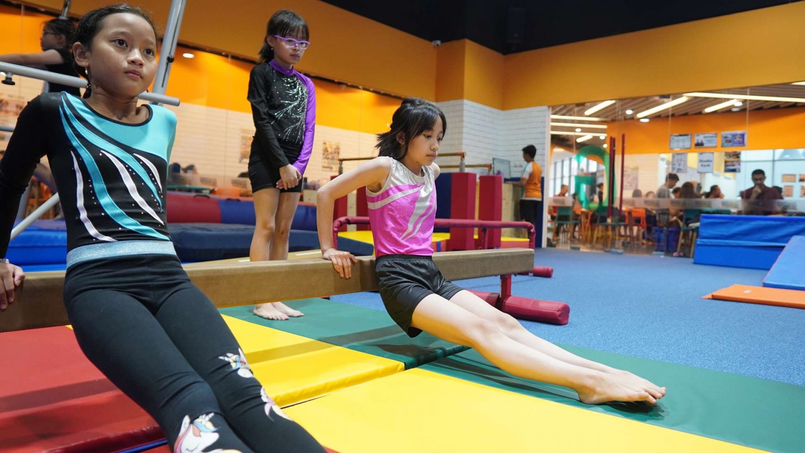 10 Arm Exercises Without Weights: No Equipment, No Problem!